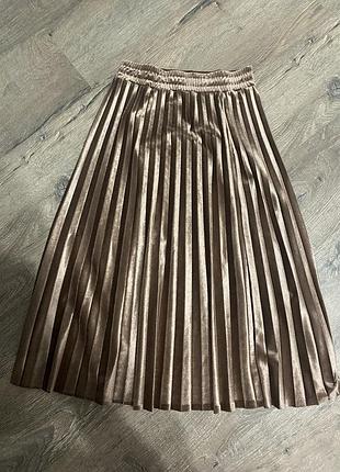 Оксамитова плісерована спідниця