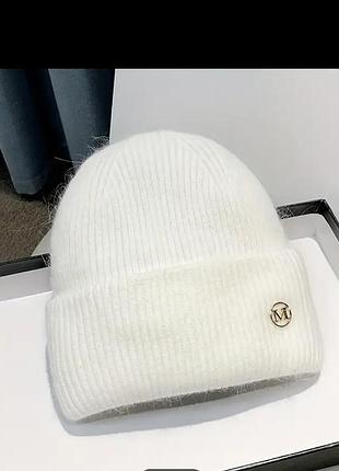 Шапка женская теплая