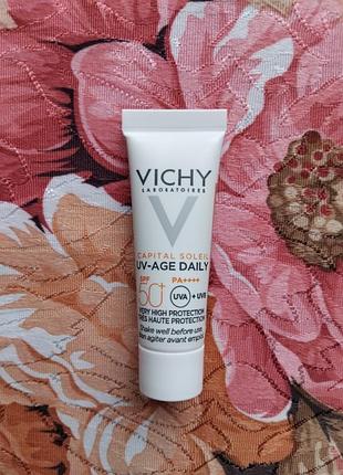 Vichy capital soleil солнцезащитный невесомый флюид против признаков фотостарения кожи лица с универсальным тонирующим пигментом