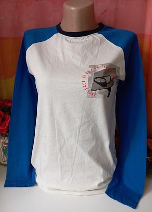 Футболка женская.