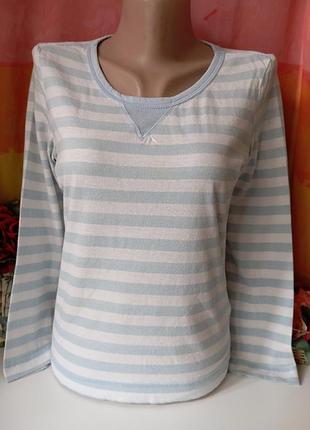 Футболка женская.