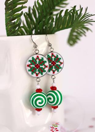 Вышитые серьги / серьги с вышивкой / серьги в этно стиле / новогодние серьги