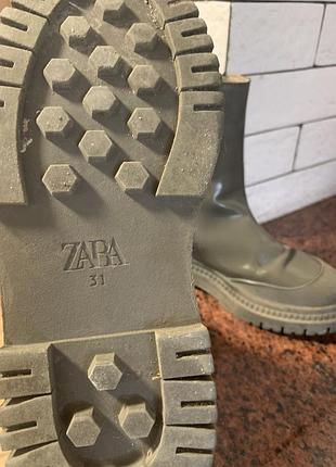 Чобітки в ідеальному стані. розмір 31. zara