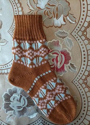 Жіночі вовняні шкарпетки власного виробництва в'язані на професійній в'язальній машинці