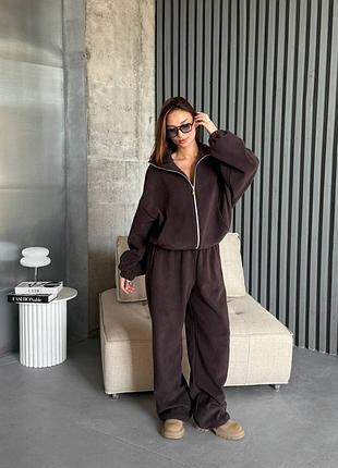 Теплый спортивный костюм с кофтой на молнии с прямыми брюками с кулисками по низу