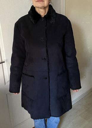 Жіноча дублянка. прямого крою з карманами, на ґудзиках. розмір 40/l/48 42/xl/50