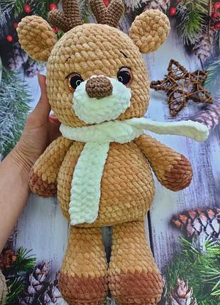 Милый вязаный толстунчик оленешка из плюша