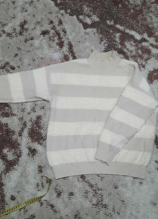 Свитер женский