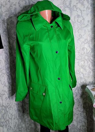 Куртка с капюшоном