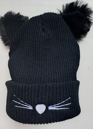Нова дитяча шапочка - котик з вушками. 
чорного кольору на вік 6-8р.