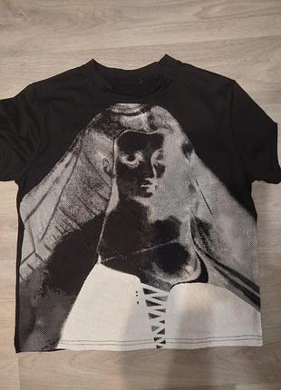 Футболка незвичайни принт