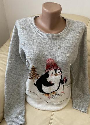 Продам різдвяно-новорічний светр з блискітками