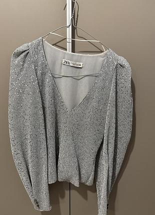 Блуза, в ідеальному стані. одягнена 2 рази