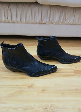 Козаки.колбойки, ботинкики челси. 36 размер