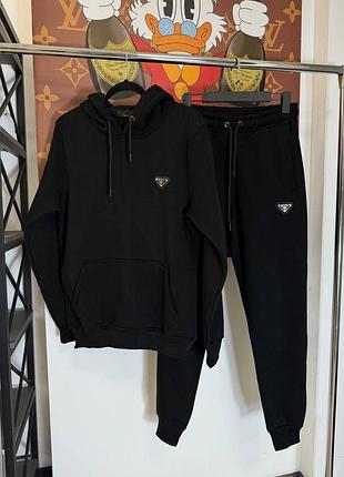 Теплый спортивный костюм на флисе prada