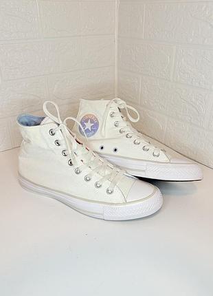 Кеди converse chuck taylor all-star білого кольору з райдужним логотипом на щиколотці