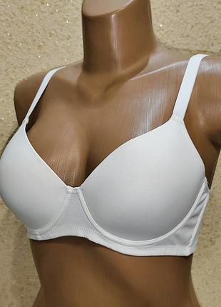 Гарний бюстгальтер uk36b eur80b