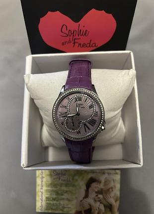 Sophie and freda годинник