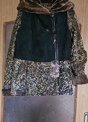 Нова,жіноча натуральна дублянка з капюшоном