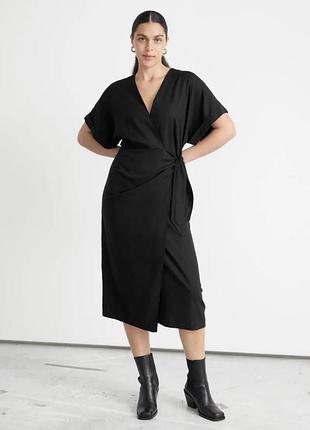 Чорна сукня на запах  ,, & other stories,,