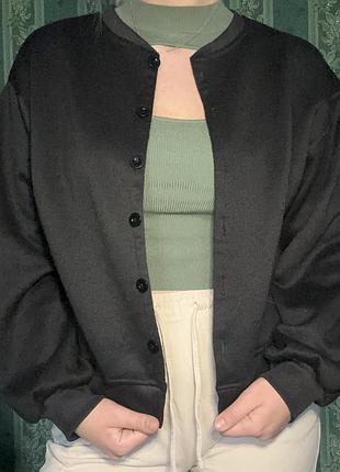 Жіноча оверсайз кофта на гудзиках чорного кольору, розмір l