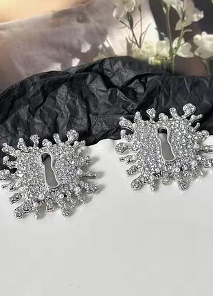 Розкішні сережки schiaparelli з камінцями та перлинами трендові