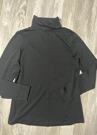 Чорний базовий гольф водолазка