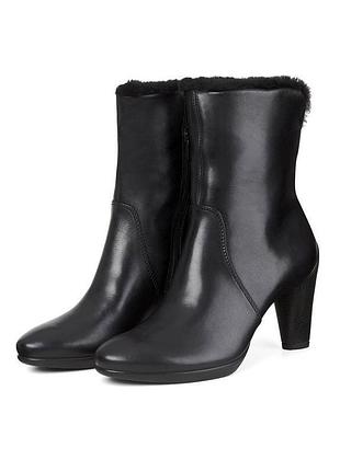 Кожаные утепленные ботильоны черного цвета ecco sculptured 39 размер