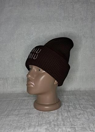 Шапочка жіноча біла