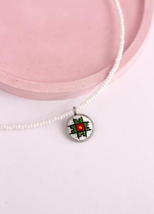 Кулон с вышивкой / вышитый кулон в этностиле