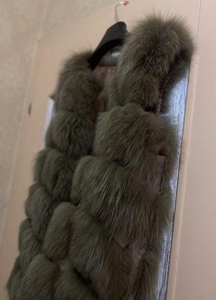 Жіночий жилет з песця