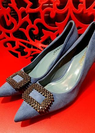 Шикарні гламурні туфлі