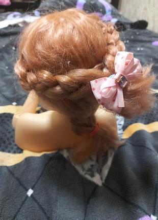 Кукла парикмахера и маникюр