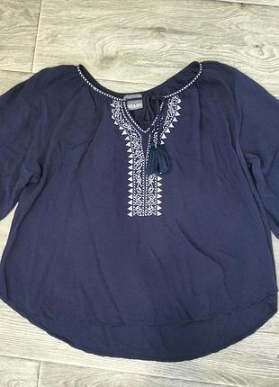 Вышиванка женская