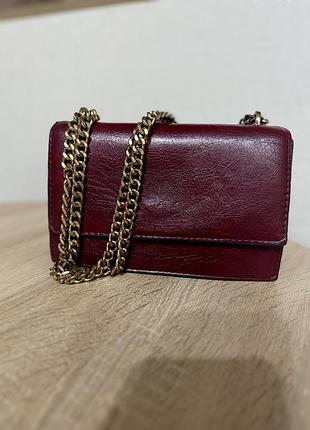 Сумка mango бордового кольору в класичному стилі