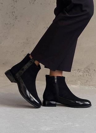 Черевики жіночі