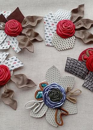 Брошки.  кожа натуральная.  цена за одну брошку.