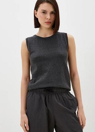 Кашемировая майка,свитер без рукавов italy
графит