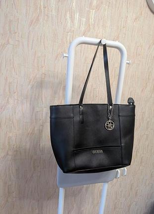 Сумка guess original кожаная отличное состояние