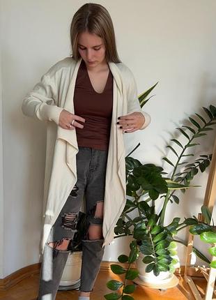 Молочний білий кардиган