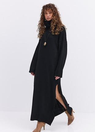Акция чёрное вязаное платье с разрезом