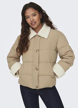 Бежева зимова куртка jdy, м