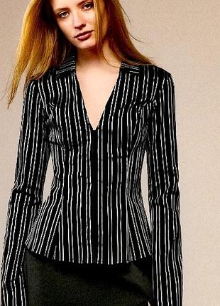 Черная рубашка с серебряными полосками.бренду amaranto.