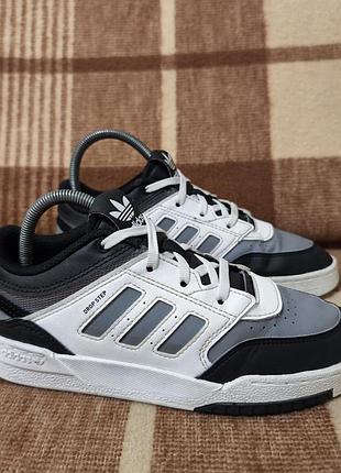 Дитячі кросівки adidas