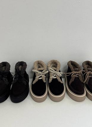 Жіночі замшеві черевики лофери