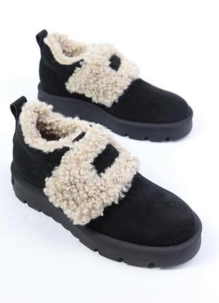 Замшеві чорні жіночі зимові черевики на платформі застібка липучка