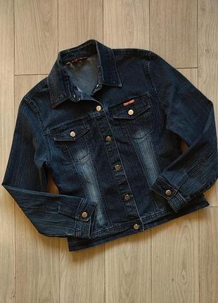 Женская джинсовая куртка пиджак