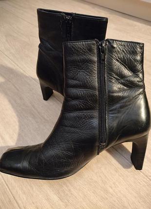 Женские кожаные ботинки 26 см