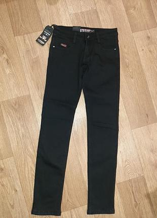 Мужские подростковые утепленные джинсы черные 27, 28, 29р хс, с, awivgoss туречевная флис