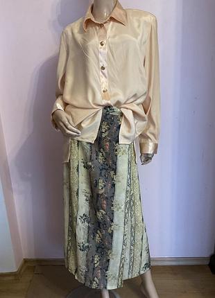 Качественная нарядная блузка/48/